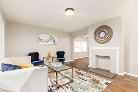 Tiny photo for 1554 E Maynard Avenue, Columbus, OH 43211 (MLS # 225045385)