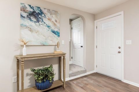 Tiny photo for 1554 E Maynard Avenue, Columbus, OH 43211 (MLS # 225045385)