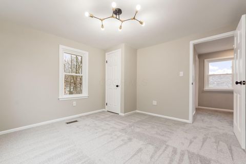 Tiny photo for 1554 E Maynard Avenue, Columbus, OH 43211 (MLS # 225045385)