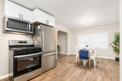 Tiny photo for 1554 E Maynard Avenue, Columbus, OH 43211 (MLS # 225045385)