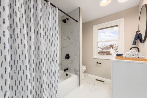 Tiny photo for 1554 E Maynard Avenue, Columbus, OH 43211 (MLS # 225045385)