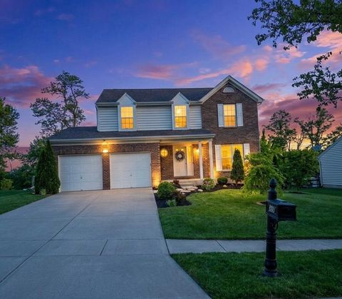 Photo of 3388 Woodside Drive, Fairfield, OH 45014 (MLS # 226010551)