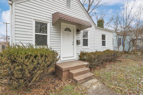 Tiny photo for 142 Rosslyn Avenue, Columbus, OH 43214 (MLS # 225045537)