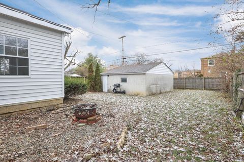 Tiny photo for 142 Rosslyn Avenue, Columbus, OH 43214 (MLS # 225045537)