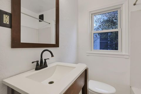 Tiny photo for 142 Rosslyn Avenue, Columbus, OH 43214 (MLS # 225045537)