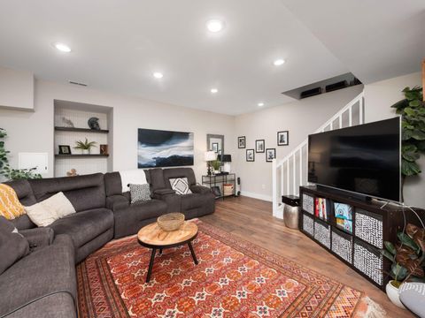 Tiny photo for 1191 E Long Street, Columbus, OH 43203 (MLS # 226013894)