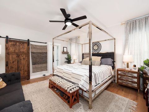 Tiny photo for 1191 E Long Street, Columbus, OH 43203 (MLS # 226013894)