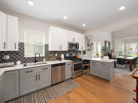 Tiny photo for 1191 E Long Street, Columbus, OH 43203 (MLS # 226013894)