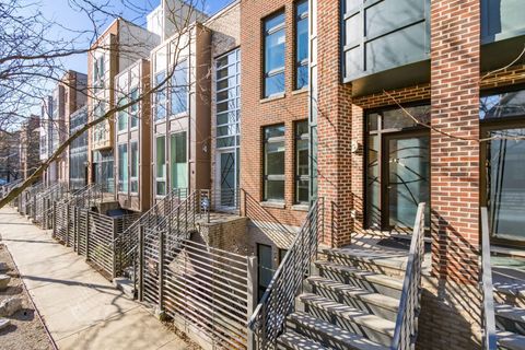 Photo of 85 N 5th Street TH23 #TH23, Columbus, OH 43215 (MLS # 226000112)