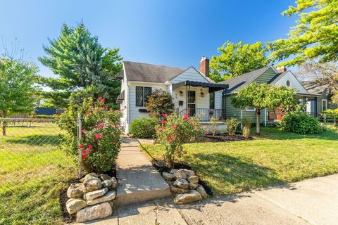 Photo of 65 Frebis Avenue, Columbus, OH 43206 (MLS # 226012417)