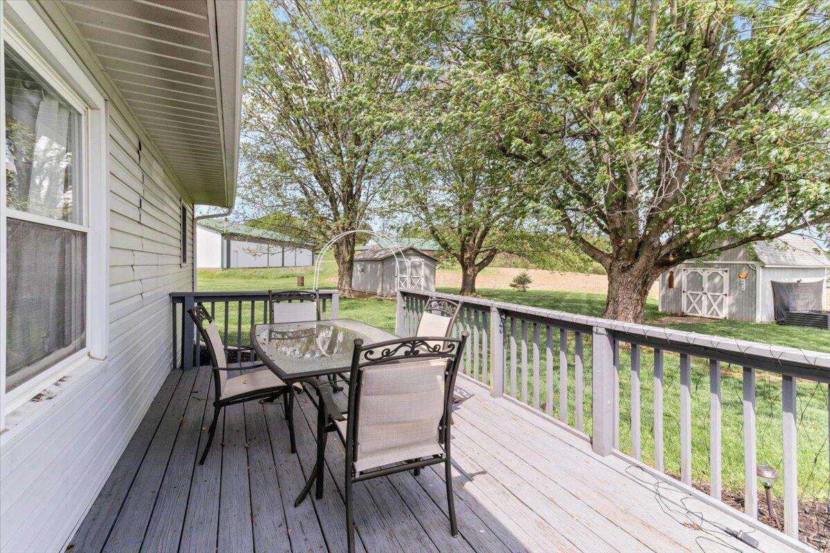 5393 Jacksontown Road, Heath, Ohio image 27