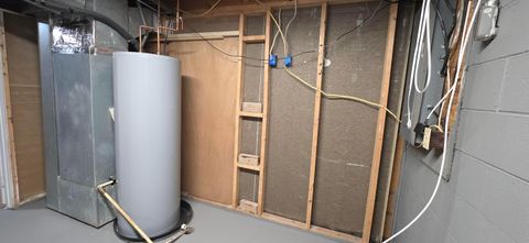 Tiny photo for 541 Woodingham Place 2C #2C, Columbus, OH 43213 (MLS # 225041049)