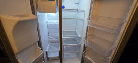 Tiny photo for 541 Woodingham Place 2C #2C, Columbus, OH 43213 (MLS # 225041049)