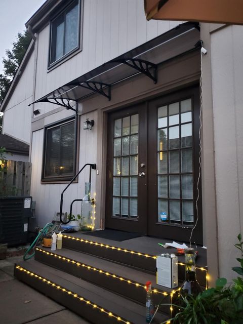 Tiny photo for 541 Woodingham Place 2C #2C, Columbus, OH 43213 (MLS # 225041049)