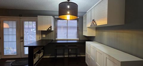 Tiny photo for 541 Woodingham Place 2C #2C, Columbus, OH 43213 (MLS # 225041049)