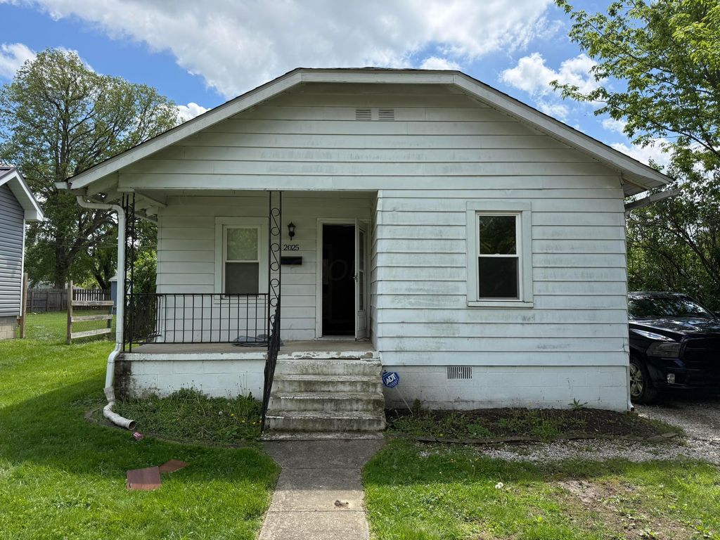 Photo of 2025 Sale Road, Columbus, OH 43224 (MLS # 226017328)