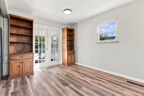 Tiny photo for 4242 Ethel Road, Obetz, OH 43207 (MLS # 226039853)