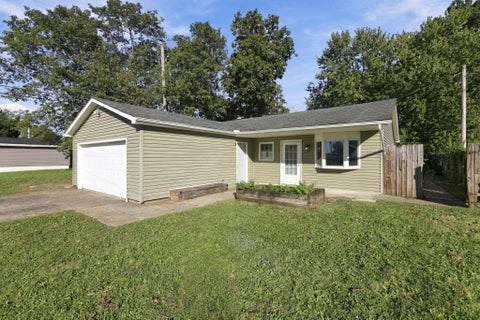 Tiny photo for 4242 Ethel Road, Obetz, OH 43207 (MLS # 226039853)