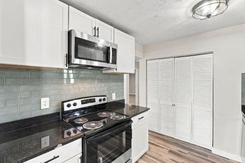 Tiny photo for 4242 Ethel Road, Obetz, OH 43207 (MLS # 226039853)