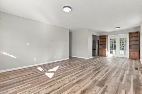 Tiny photo for 4242 Ethel Road, Obetz, OH 43207 (MLS # 226039853)