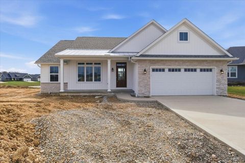 Photo of 213 De Rosa Drive, Johnstown, OH 43031 (MLS # 226009165)