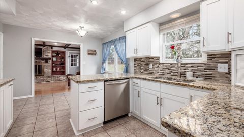 Tiny photo for 79 Lakeview Drive, Thornville, OH 43076 (MLS # 226005869)