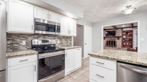 Tiny photo for 79 Lakeview Drive, Thornville, OH 43076 (MLS # 226005869)