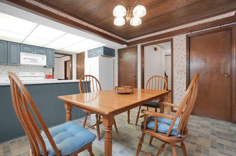 Tiny photo for 7010 Rockwoods Place, Worthington, OH 43085 (MLS # 226003141)