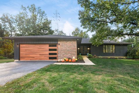 Photo of 8369 Manitou Drive, Westerville, OH 43081 (MLS # 225040349)