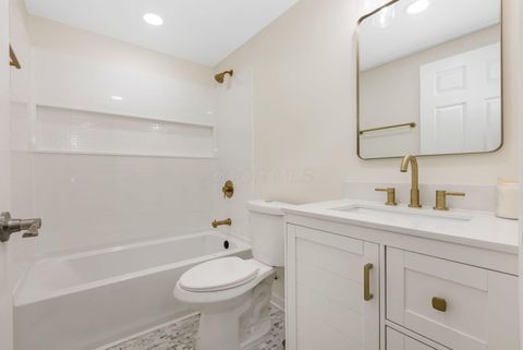 Tiny photo for 3429 Devin Road, Grove City, OH 43123 (MLS # 225036998)