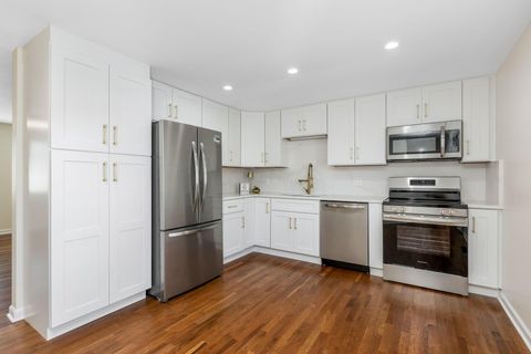 Tiny photo for 3429 Devin Road, Grove City, OH 43123 (MLS # 225036998)