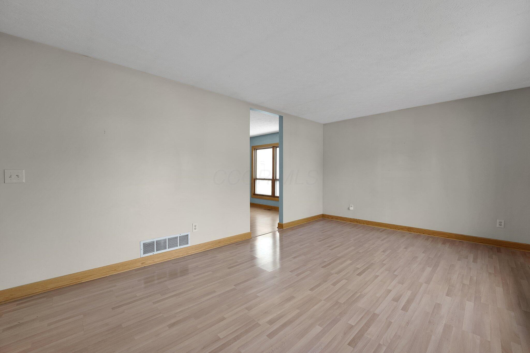 441 Gentlewind Drive, Westerville, Ohio image 6