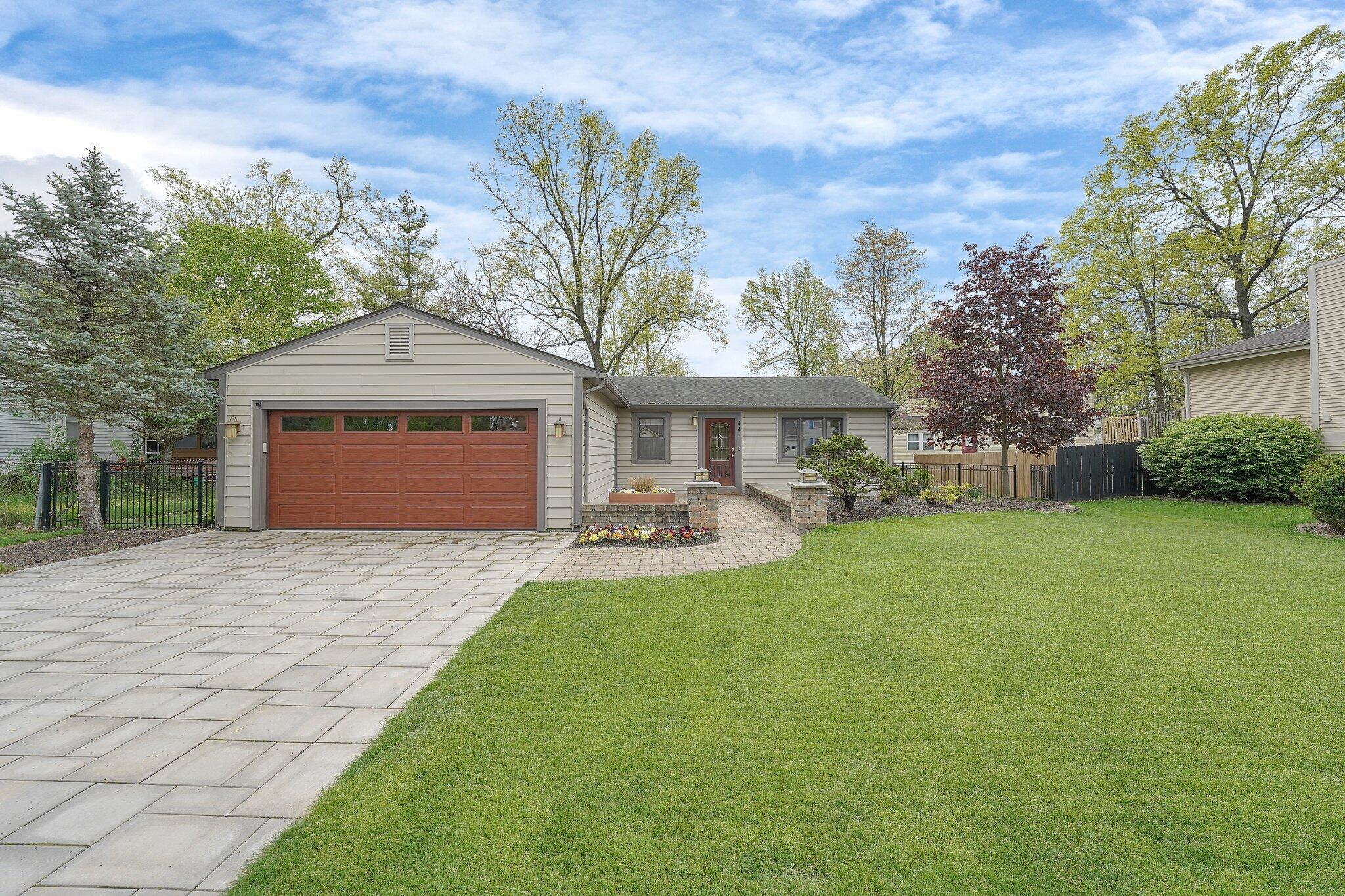 441 Gentlewind Drive, Westerville, Ohio image 2