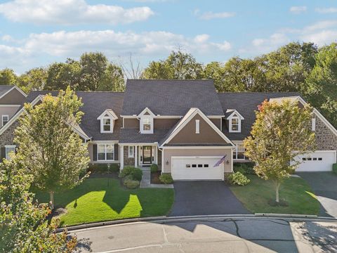Photo of 8855 Vineyard Haven Drive, Dublin, OH 43016 (MLS # 225037377)