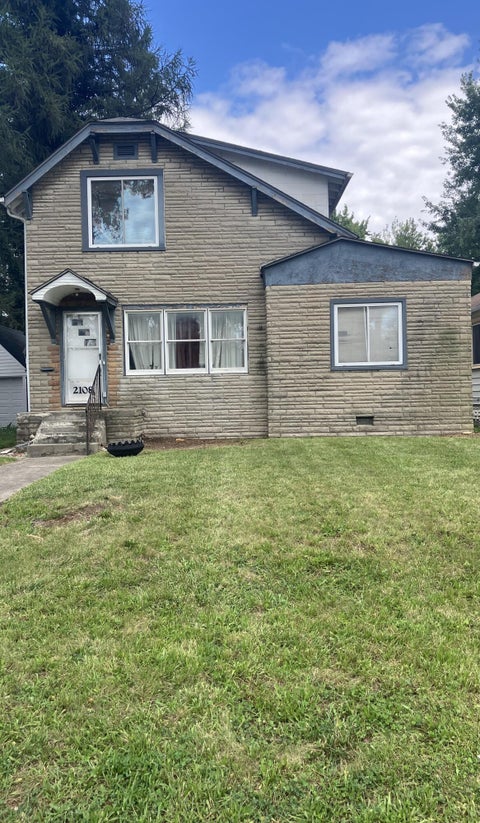 Homes For Sale - 2108 Dartmouth Avenue<br/> Columbus, OH 43219