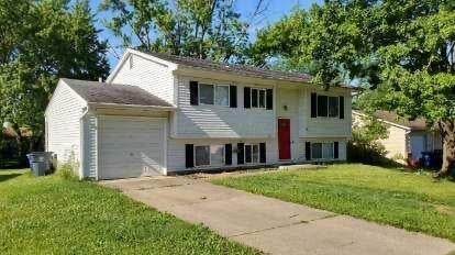 Photo of 6415 Firethorn Avenue, Reynoldsburg, OH 43068 (MLS # 226022473)
