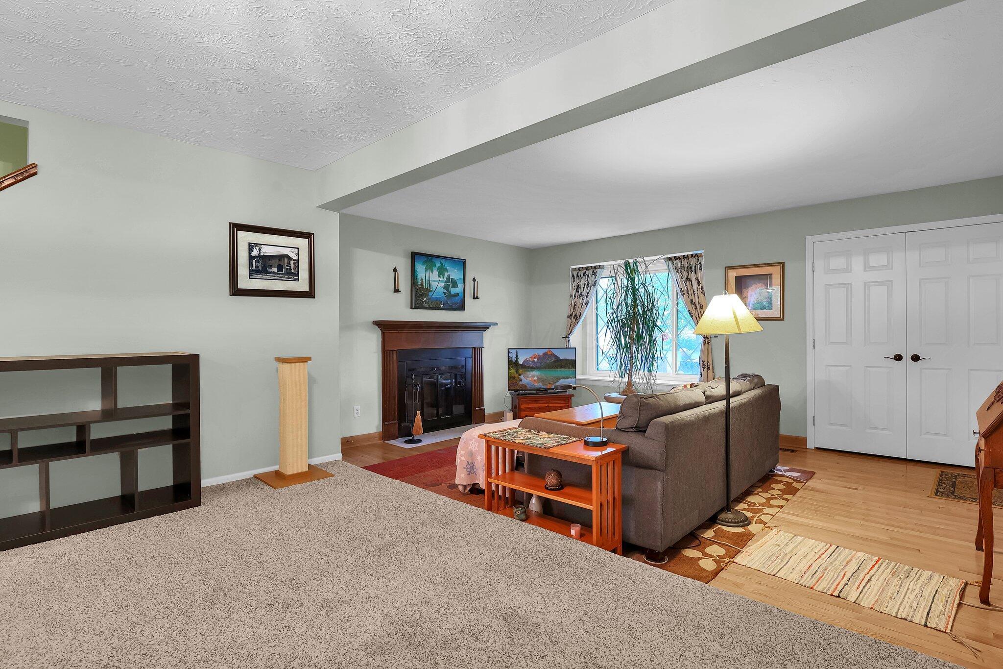 1922 Laramie Drive #24, Powell, Ohio image 7