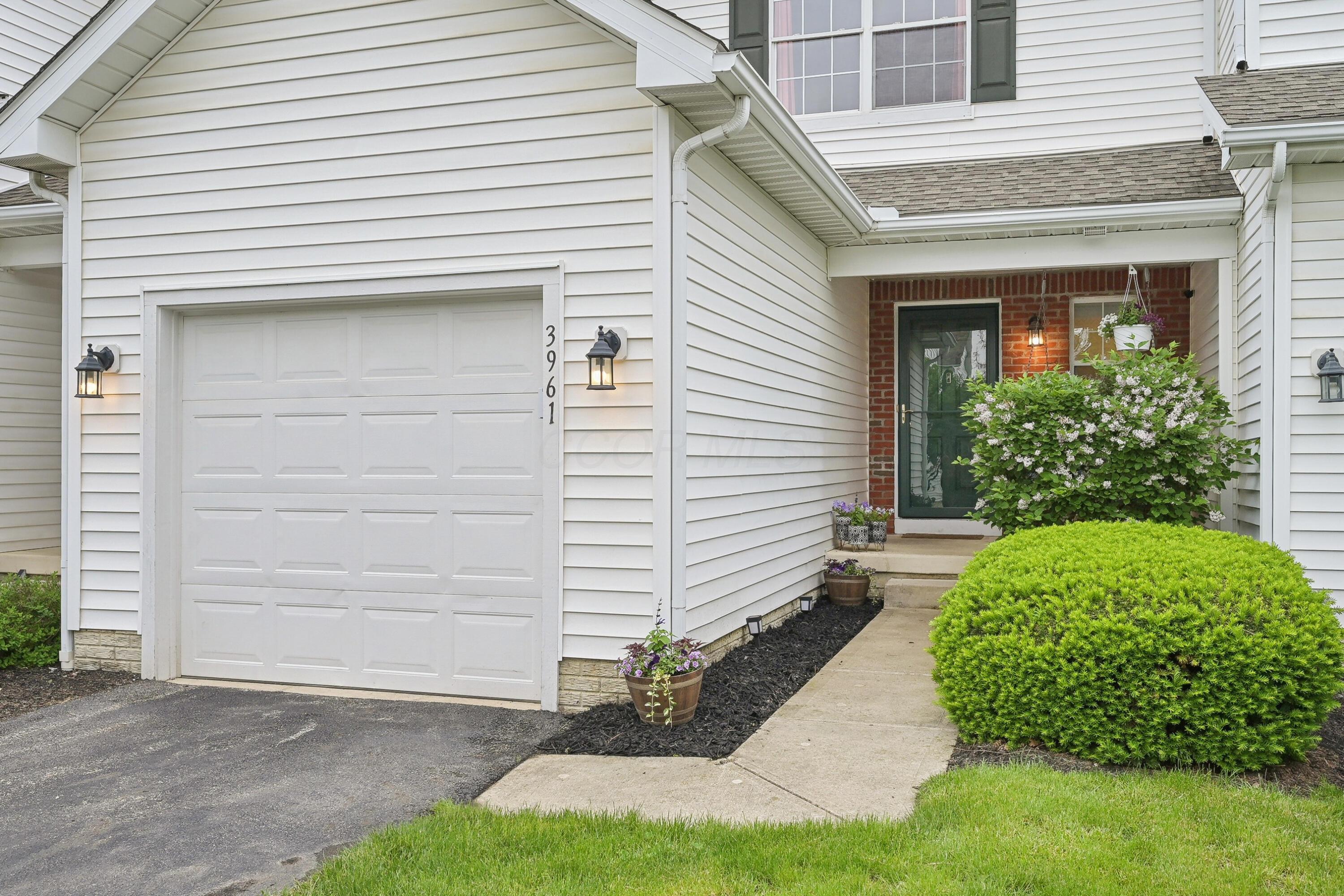 3961 Hill Park Road, Hilliard, Ohio image 2