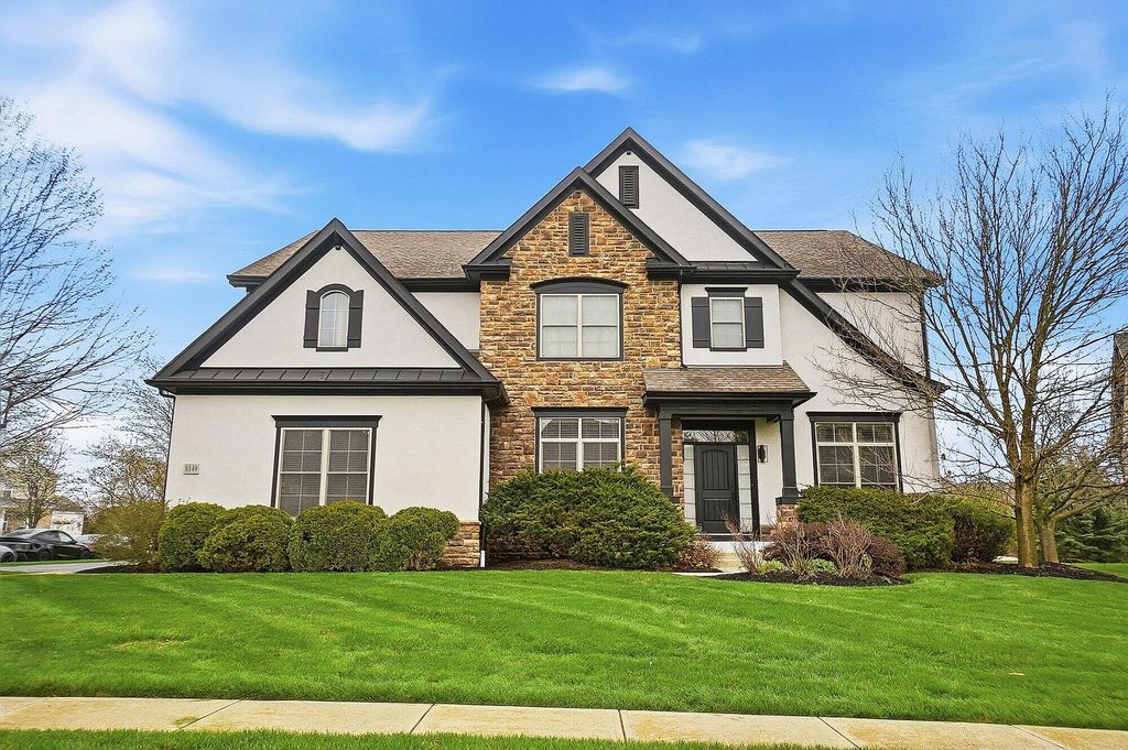 Photo of 8149 Grant Drive, Dublin, OH 43017 (MLS # 226010620)