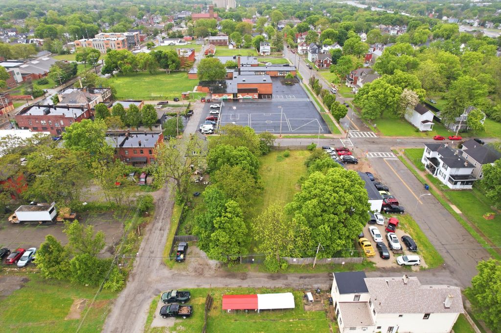 Photo of 469 Miller Avenue 471, 479, 483 Miller Avenue #471, 479, 483 Miller, Columbus, OH 43205 (MLS # 226017310)