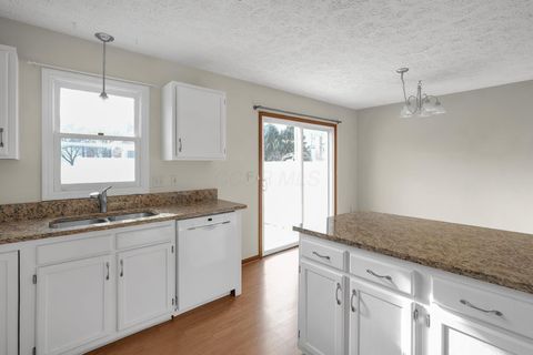 Tiny photo for 5875 Parkbridge Lane, Dublin, OH 43016 (MLS # 226002411)