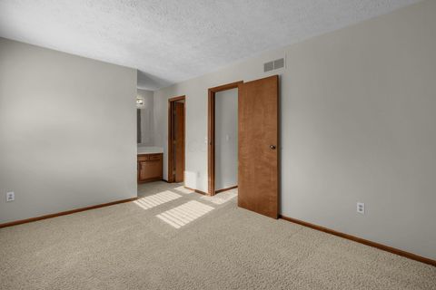 Tiny photo for 5875 Parkbridge Lane, Dublin, OH 43016 (MLS # 226002411)