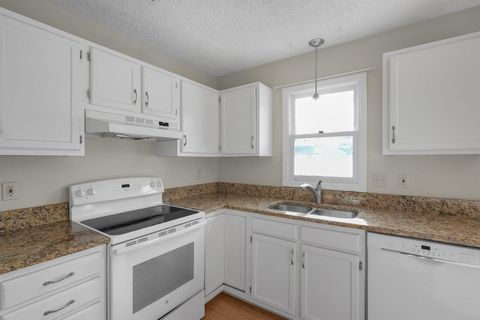 Tiny photo for 5875 Parkbridge Lane, Dublin, OH 43016 (MLS # 226002411)