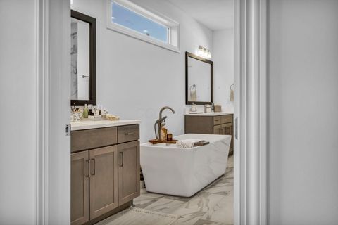 Tiny photo for 3292 Strickland Drive 66 #66, New Albany, OH 43054 (MLS # 225042405)