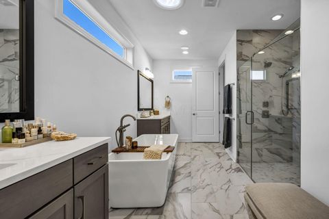 Tiny photo for 3292 Strickland Drive 66 #66, New Albany, OH 43054 (MLS # 225042405)