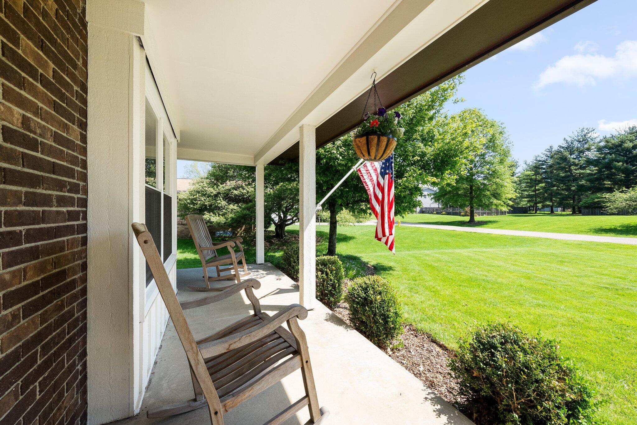 1837 Chimney Hill Court, Reynoldsburg, Ohio image 4