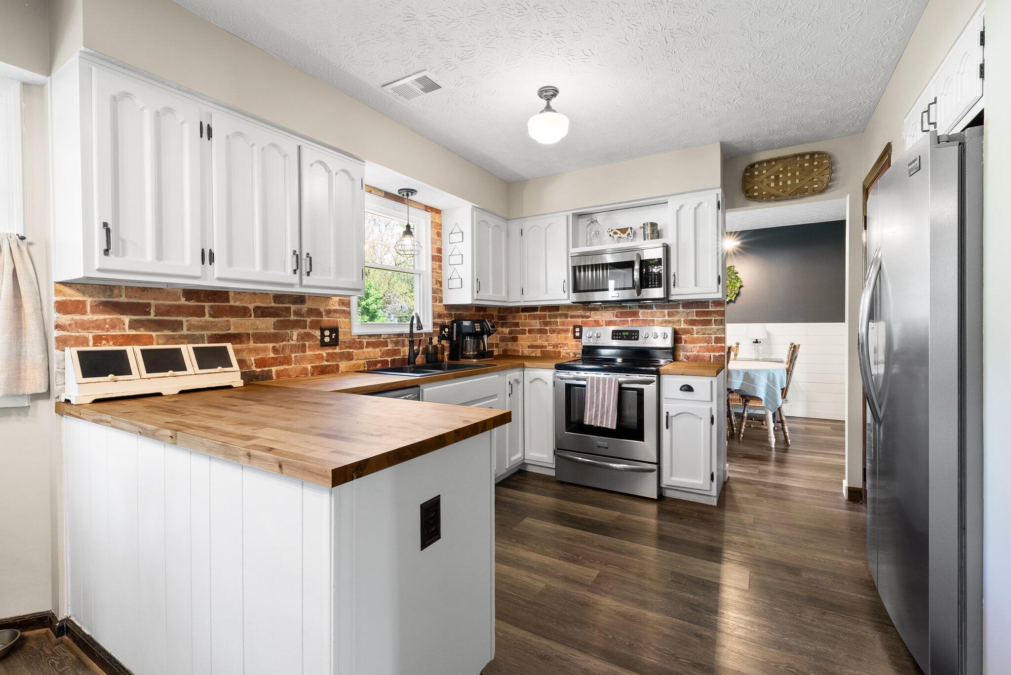 1837 Chimney Hill Court, Reynoldsburg, Ohio image 9