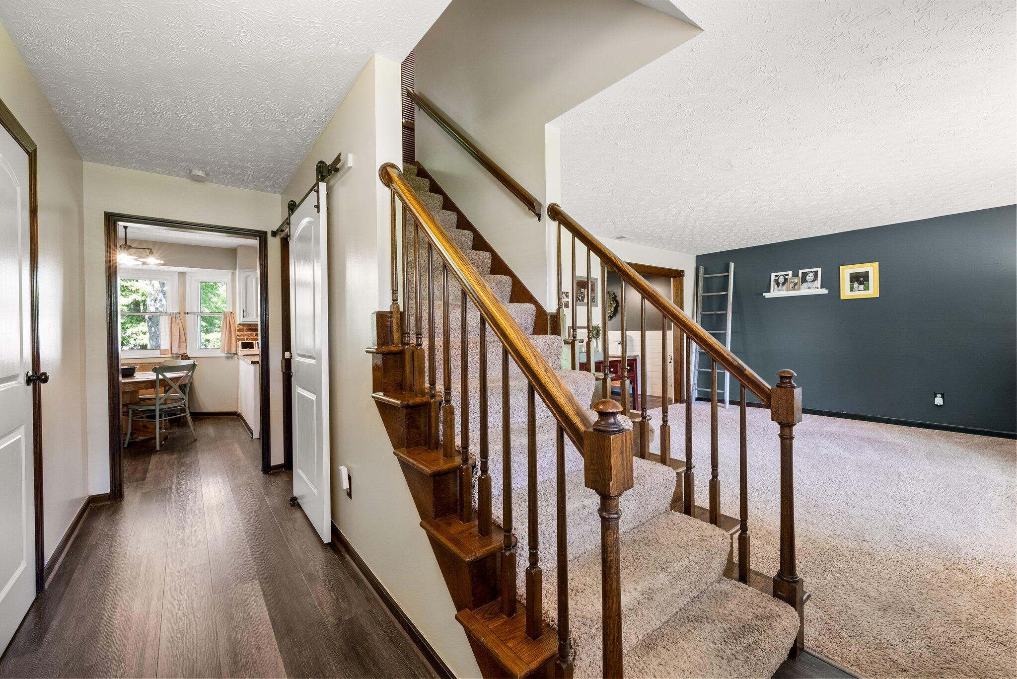 1837 Chimney Hill Court, Reynoldsburg, Ohio image 5