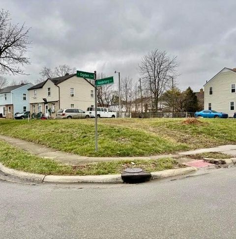 Photo of 847- 849 S Ogden Avenue, Columbus, OH 43204 (MLS # 225036517) Photo of 847- 849 S Ogden Avenue, Columbus, OH 43204 (MLS # 225036517)
