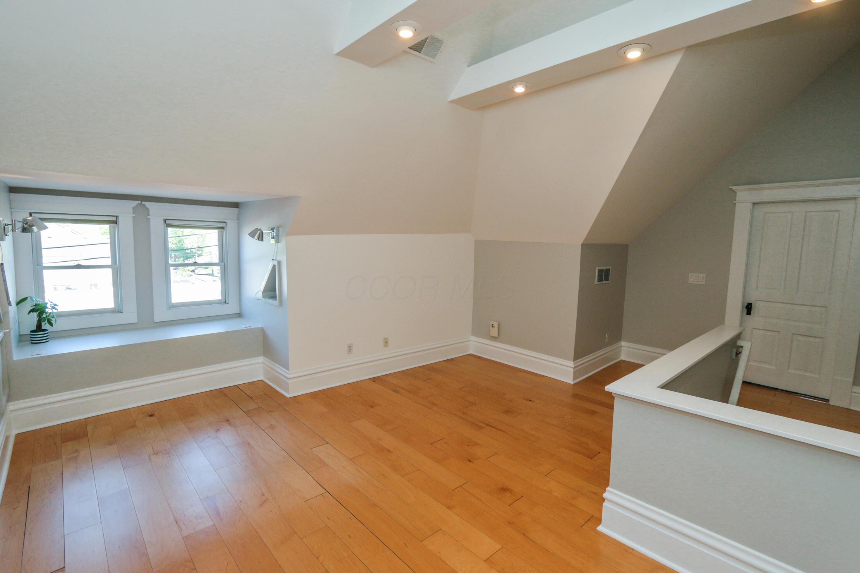 200 Thurman Avenue, Columbus, Ohio image 46